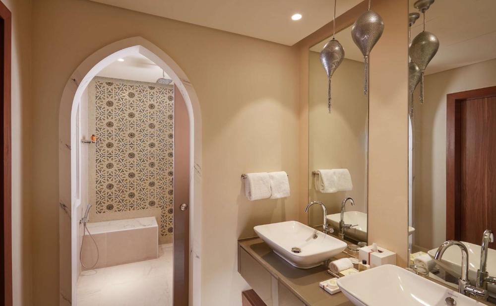 Salle de bain de l'hôtel Tilal à La Mecque
